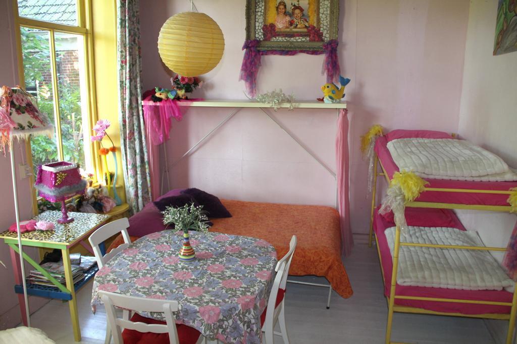Koningin Van Pieterburen Bed and Breakfast Rum bild